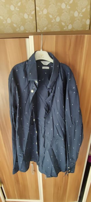 Cămăși , pantaloni și maletă la pachet(Tommy, esprit, jack&Jones)