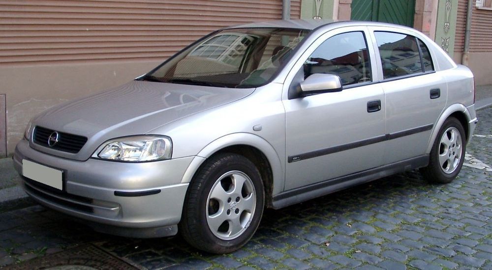 Dezmembrez Opel Astra G anul 2002,  1.4 benzina, volan pe stanga