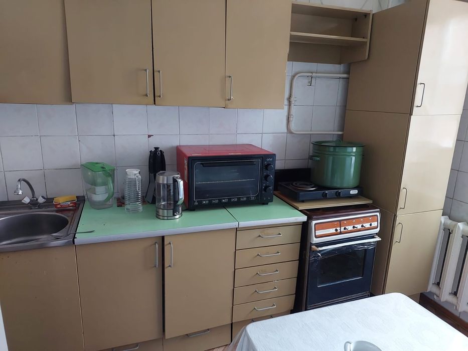 Кухонный гарнитур в хорошем состоянии!