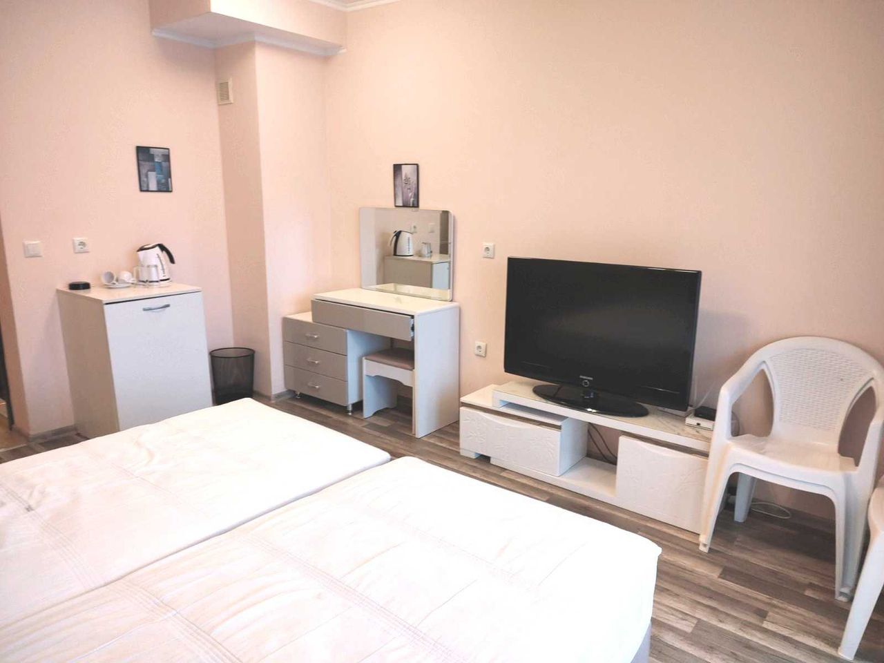 Продава се Едностаен апартамент в с. Шкорпиловци, Област Варна - 38 кв.м за 1254 €/кв.м - Снимка #6