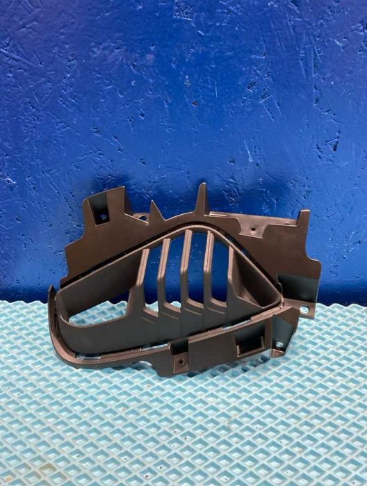 Воздуховод рамка указателя переднего бампера левая Jorden Kia K5 2020+