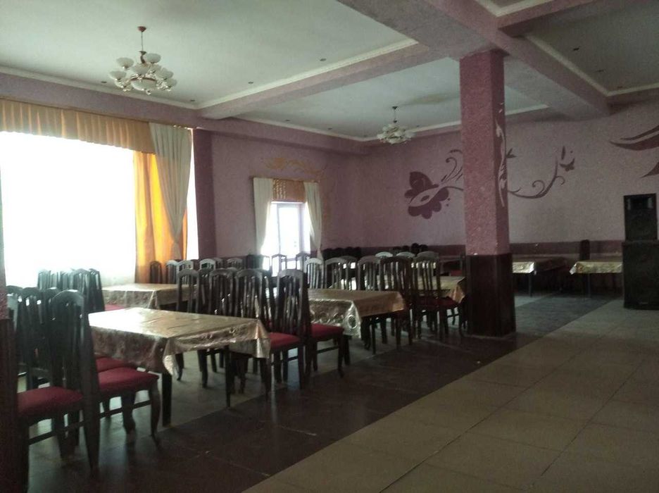 Гулистон-Тошкент трассаси бўйида "Оқ-олтин" МФЙда тўйхона сотилади