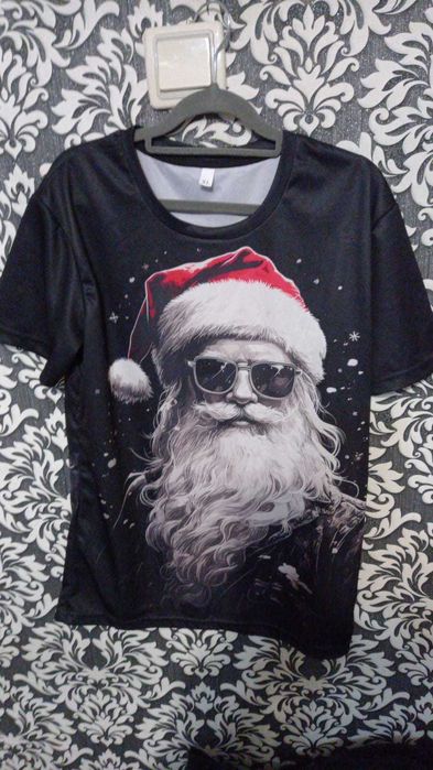 Футболка новогодняя. Новая.
