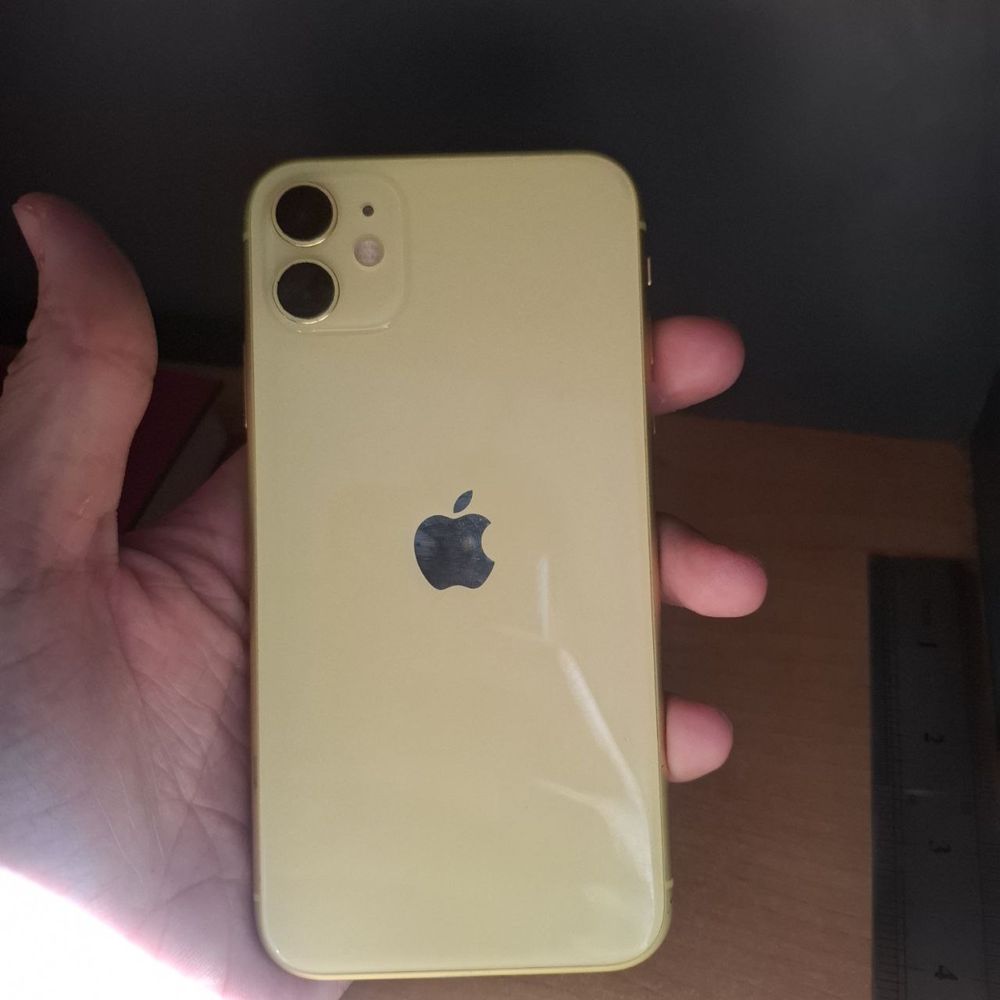 Iphone 11 sotiladi