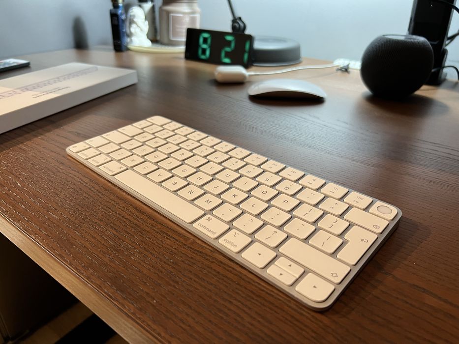 Apple Magic Keyboard TouchID клавиатура Епъл