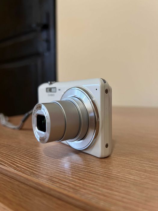 Фотоапарат Casio 16,1MP