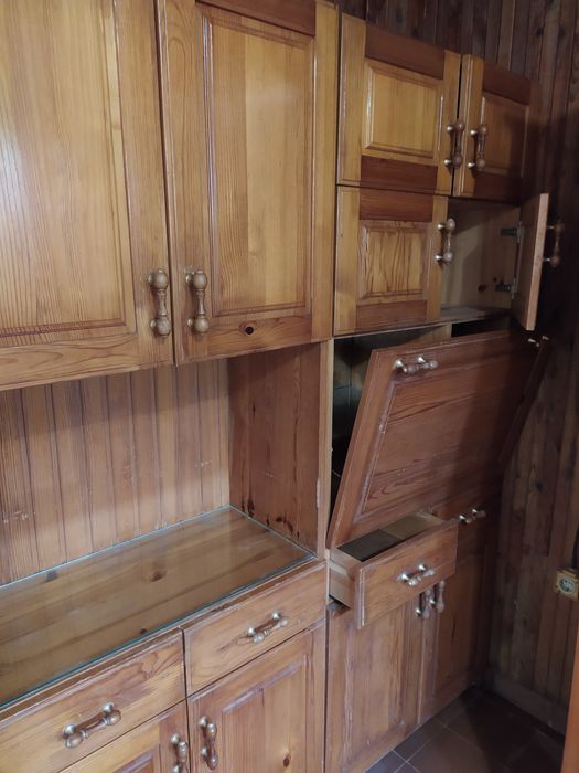 Секция масивно дърво