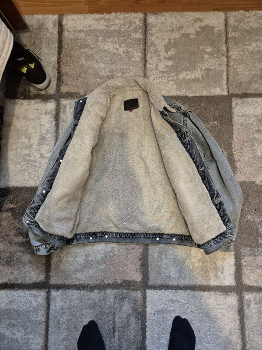 Geaca de blugi cu blanita