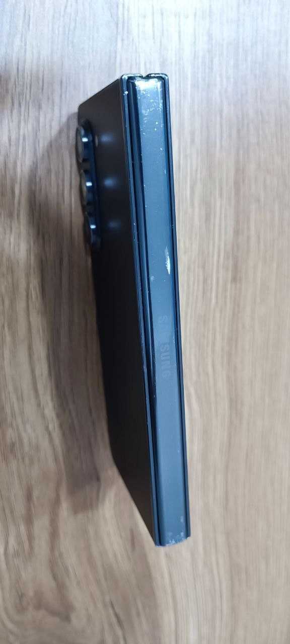 Samsung Z Fold 5  12/512 ГБ