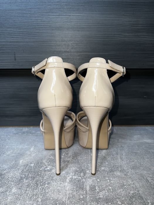 Обувки/сандали на ток Shoe Aquarium