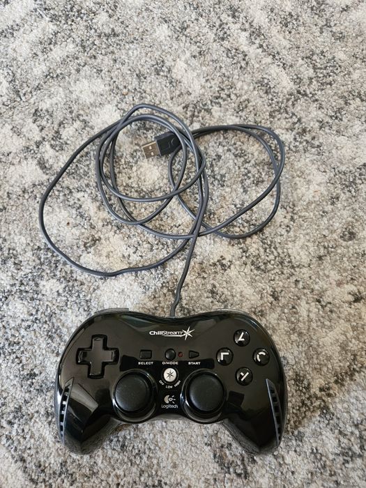 Vând controler PC Logitech ChillStream