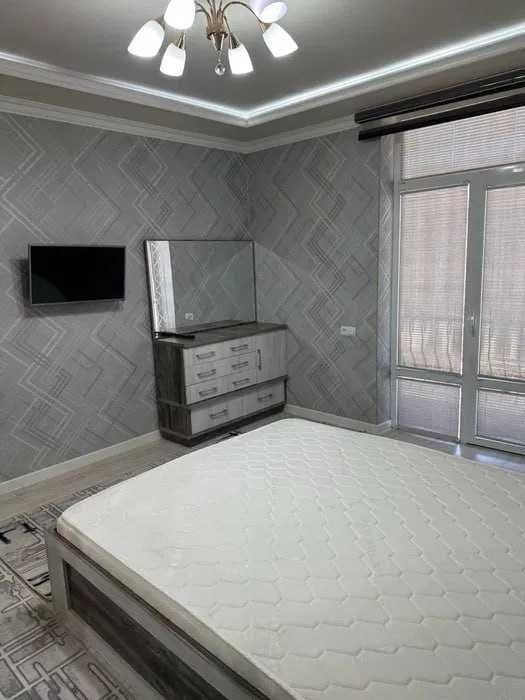 Мирзо Улугбек Новза метроси ёнида ижара квартира бор