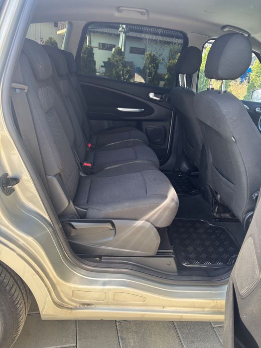 Vând Ford S Max 2009  2.2 tdi