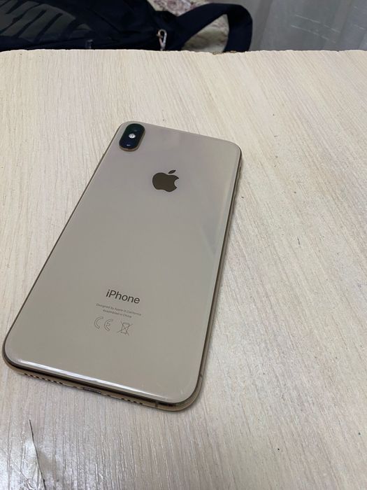 Iphone xs max gold,64GB
