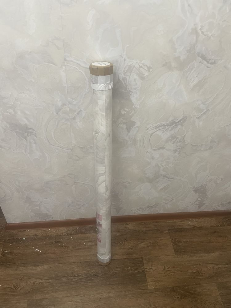 Обой для дома новый