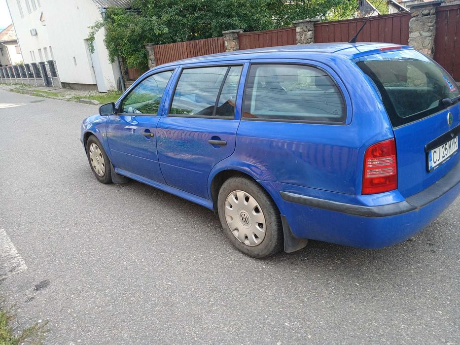 Vand Skoda Octavia 1.6 benzina