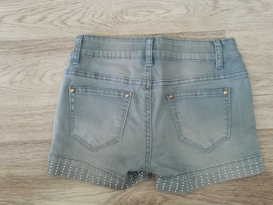 Сет дънкови панталони Bershka, потник, блузка H&M