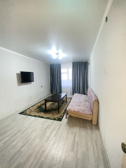 2х комн квартира 11-18 2 этаж часы ночь