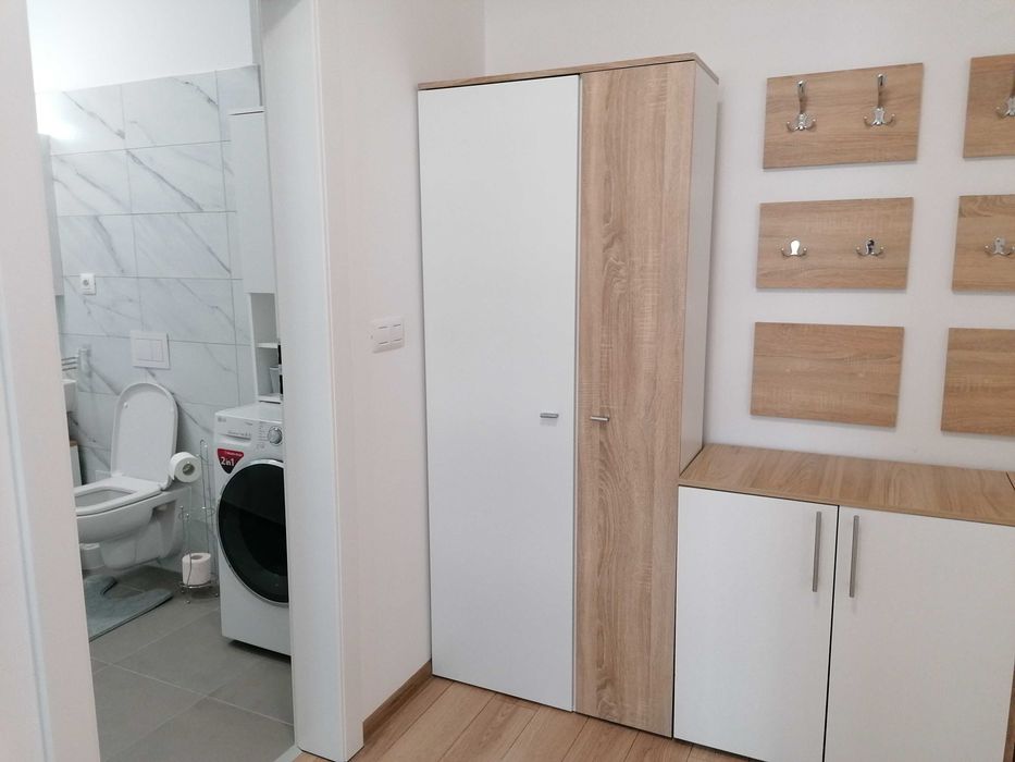Închiriez apartament 2 camere cartier Maurer