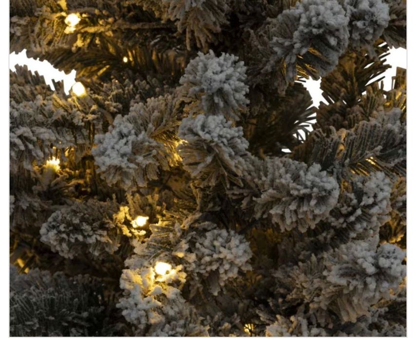 Коледно дърво елха