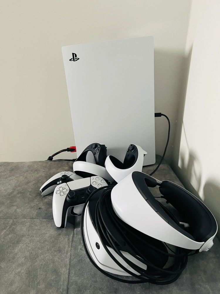 Продам ps5 и очки виртуальной реальности VR2 полная игр