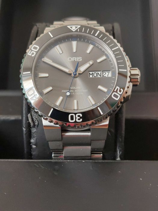 ORIS Aquis Hammerhead Limited Edition Diver 45mm Day/Date