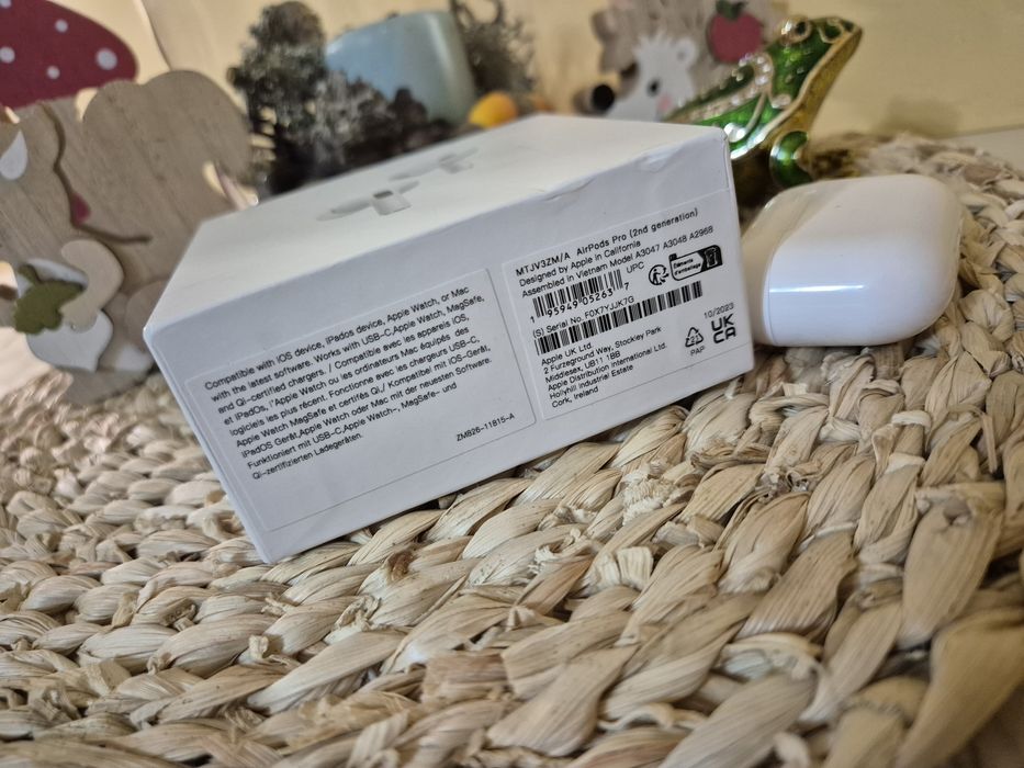Слушалки с микрофон Apple Airpods Pro (2nd Gen) w Magsafe case (USB-C)