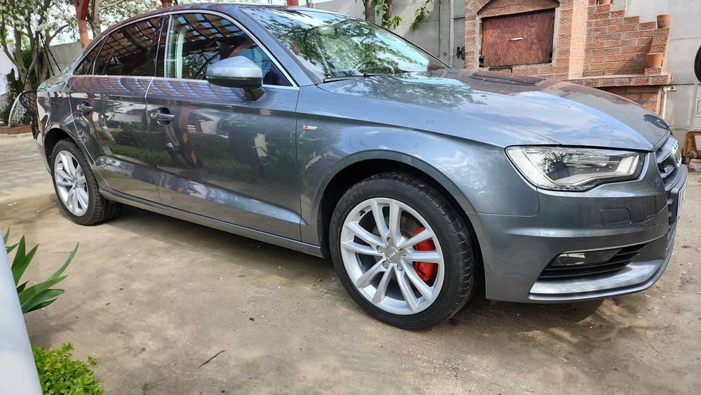 Vand Audi A3 sedan diesel automat.