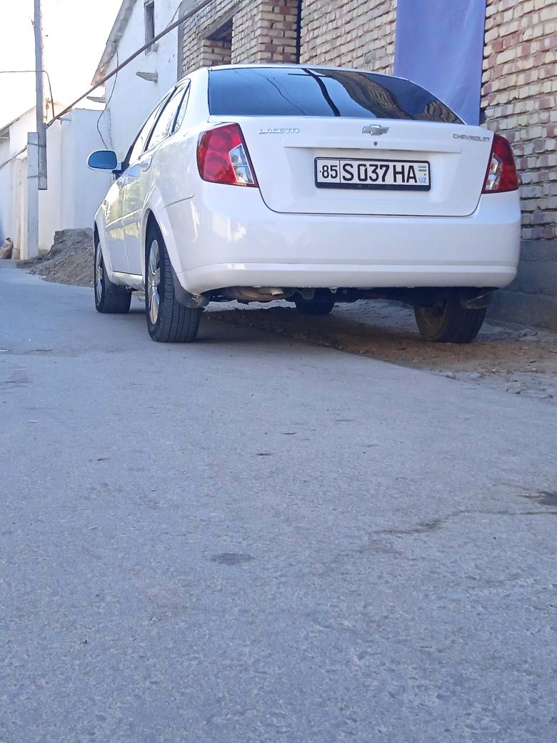 Mashina ideal holatda