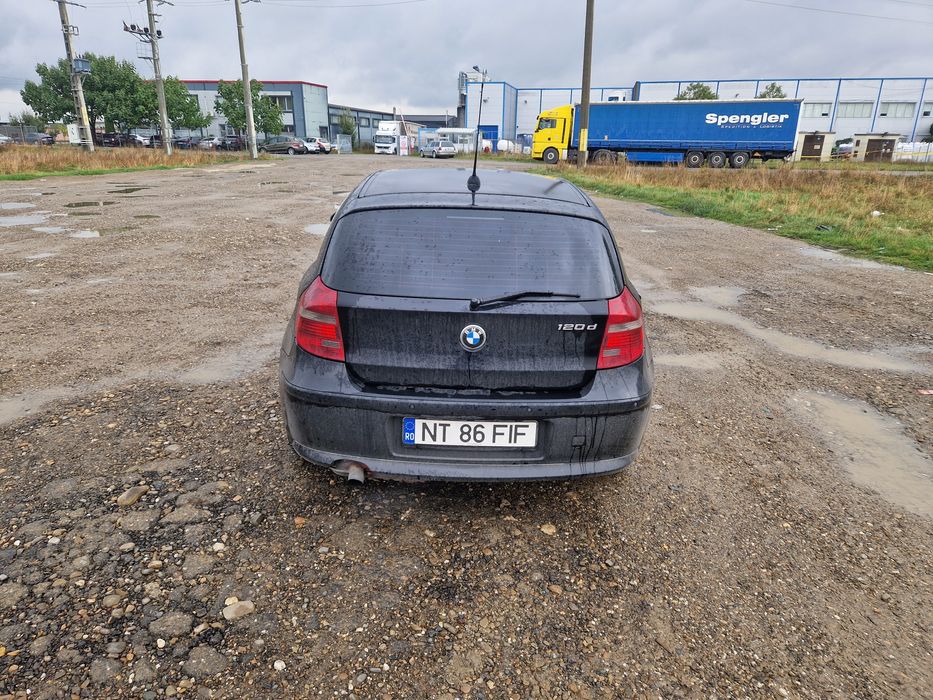 Vând BMW seria 1 120D N47