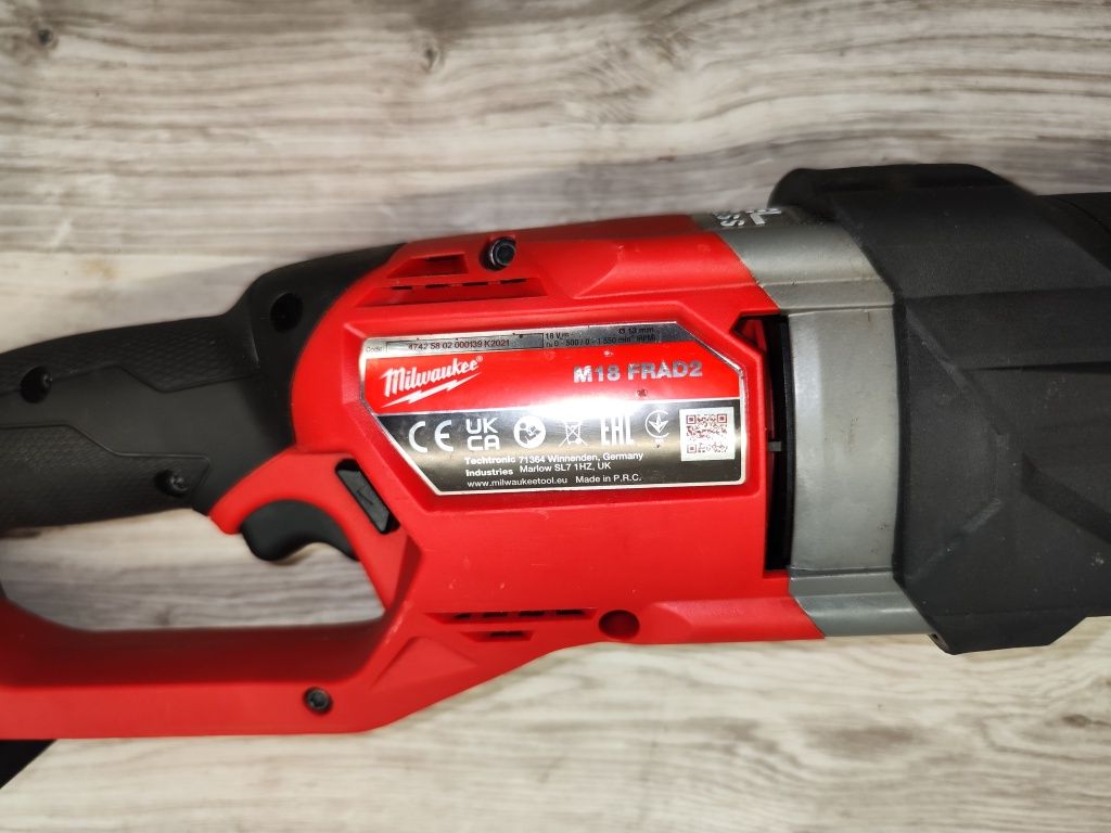 Masina de gaurit la unghi Milwaukee M18 FRAD2