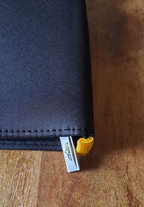 папка луксозна за документи черен с жълто Марксман Marksman Размер А