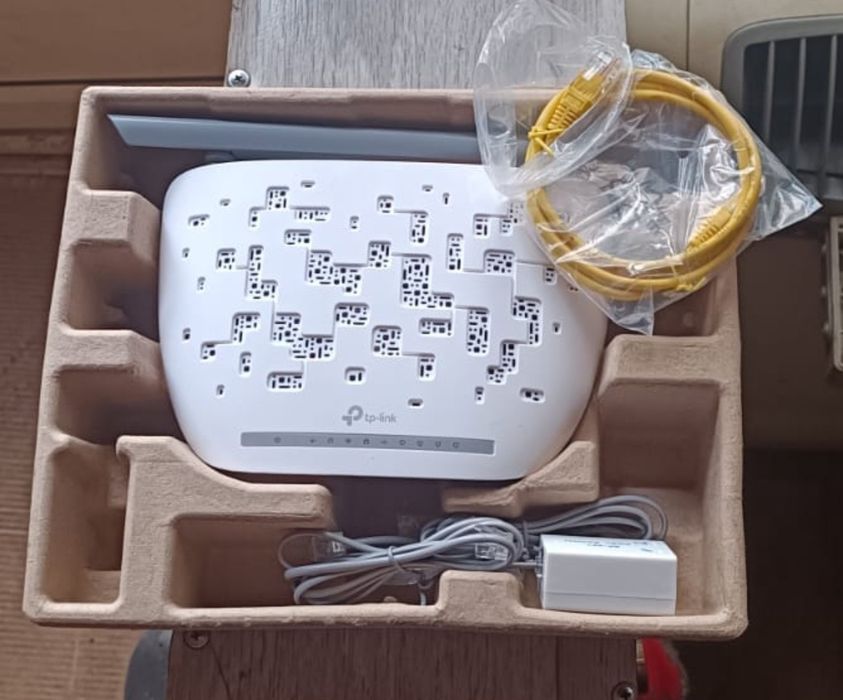Продам модем tp-link, продам модем роутер,за 15000 новый