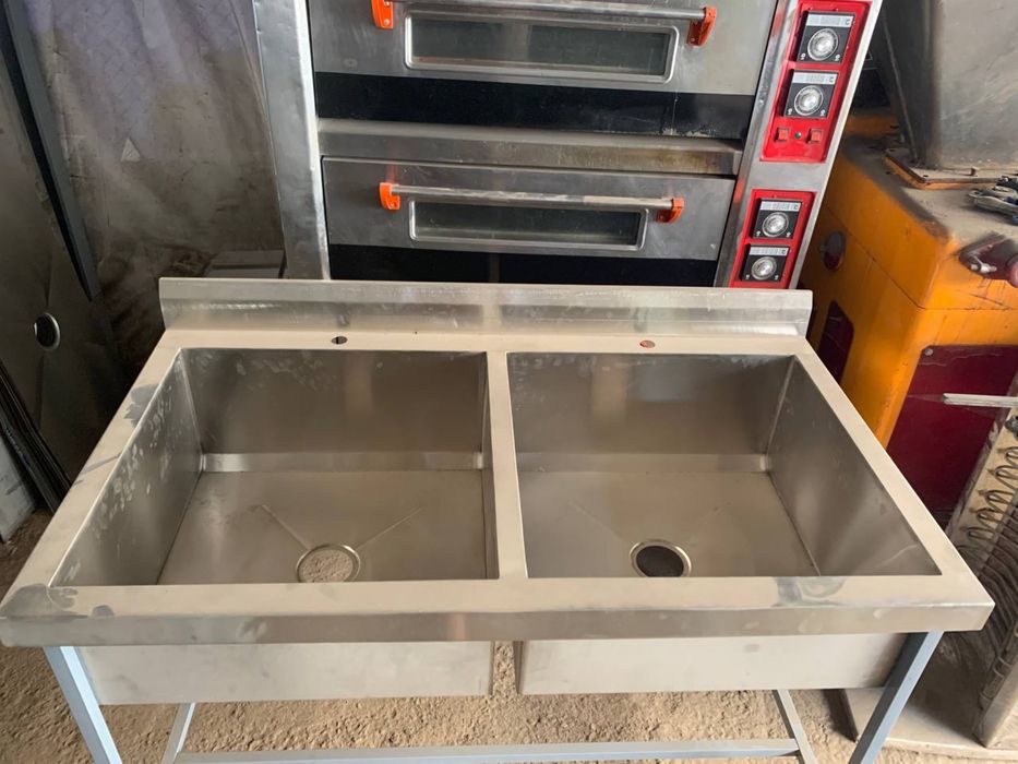 Стол стилаж мойка продам