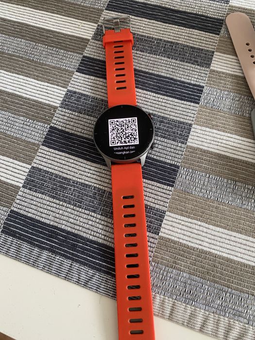 Смарт масовник Amazfit GTR 2e