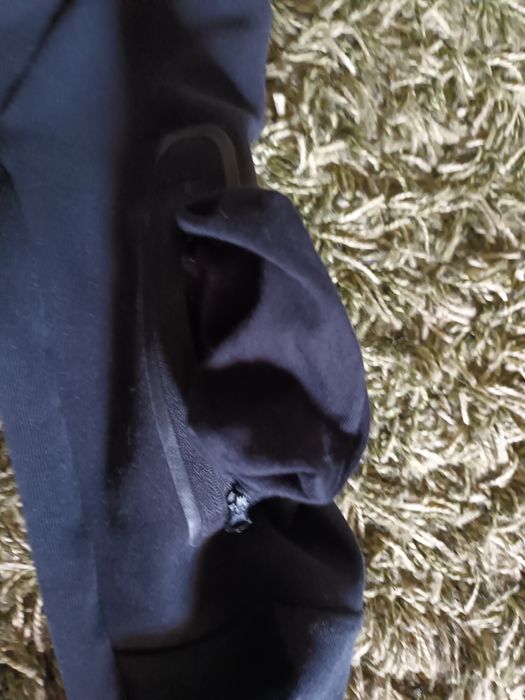 Tech fleece 10-12 ani.Livrare gratuită