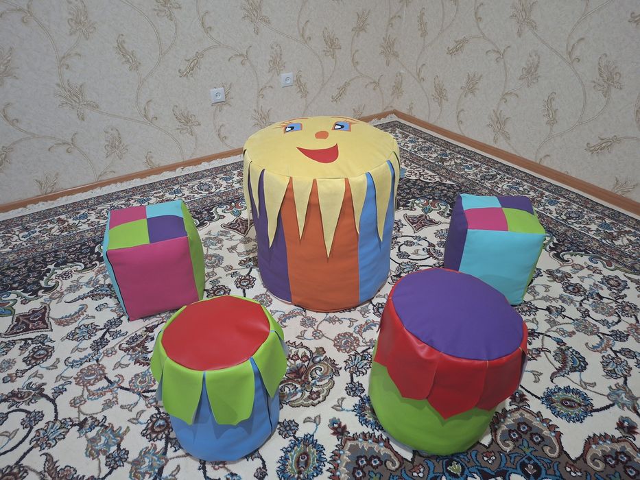 Bolalar uchun yumshoq mebellar to'plami