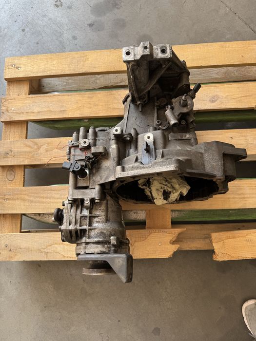 Скоростна кутия с раздатка за Ауди А3 1.8Т Quattro