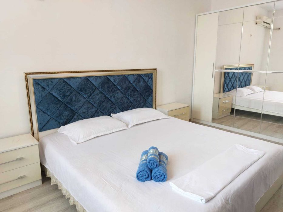 Посуточно 1 комн. кв. в самом центре города ЖК (площадь. новый дом)