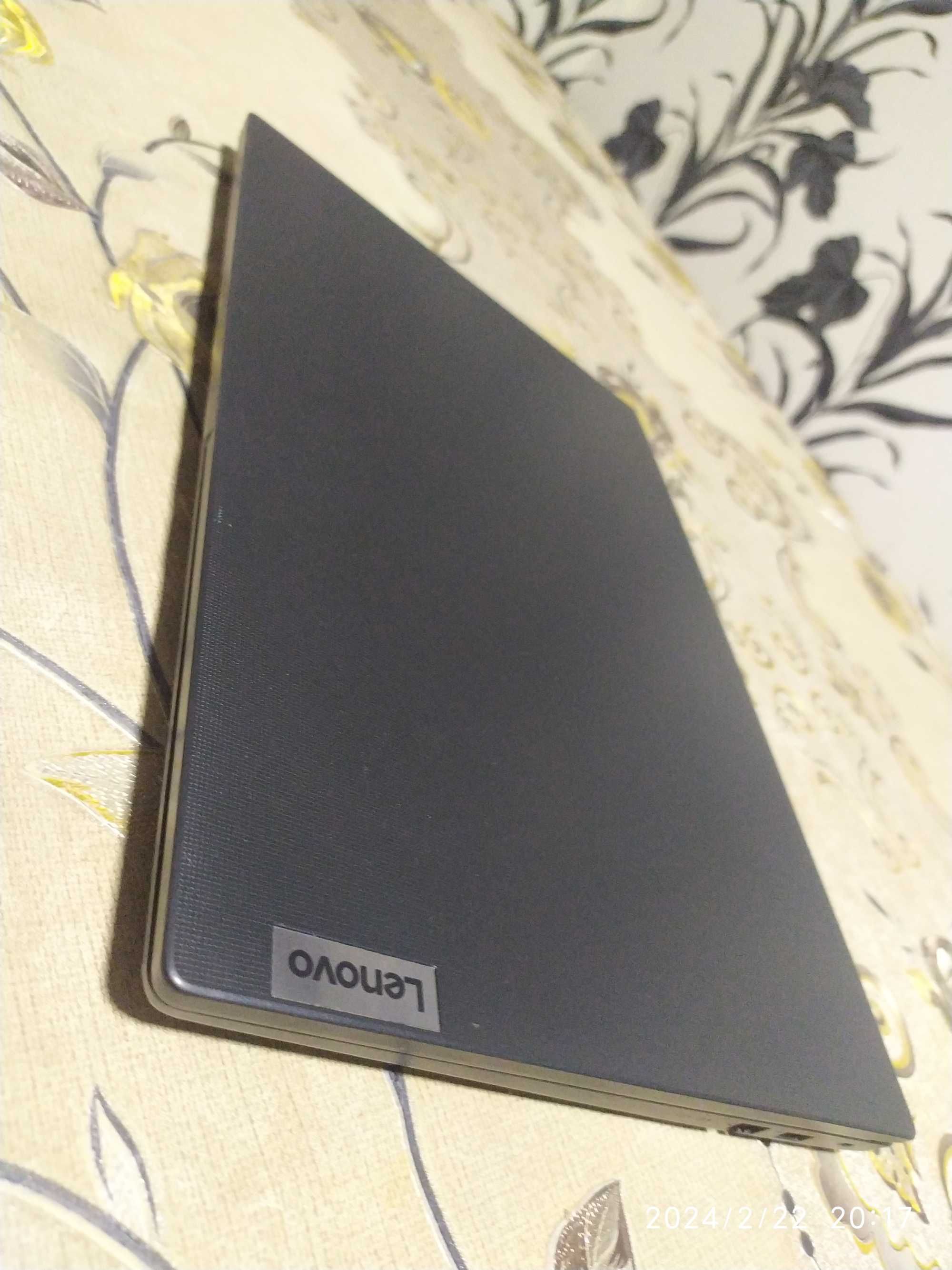 Lenovo, core: i3, ram: 8 GB, xotira: 256 GB