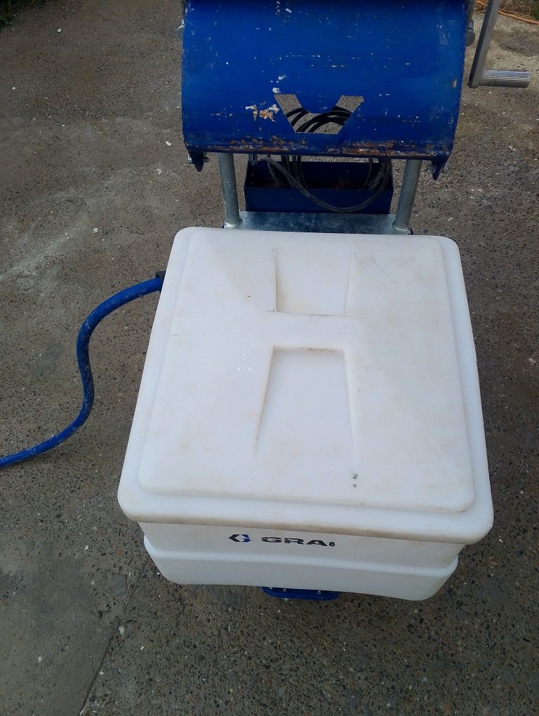 Graco APX 8200 airless pump