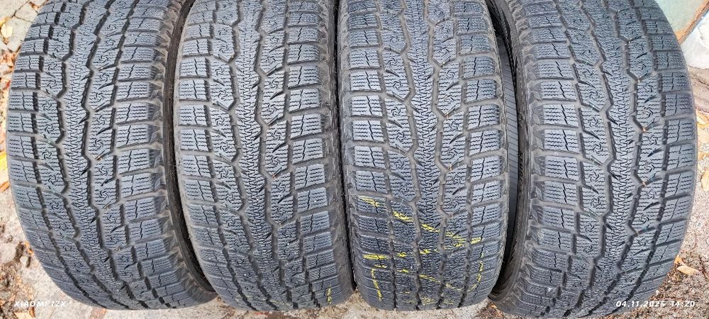 Продам зимние шины TOYO 225/50/17 в идеальном состоянии 2020года.