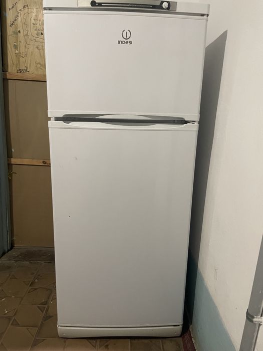 Продается холодильник