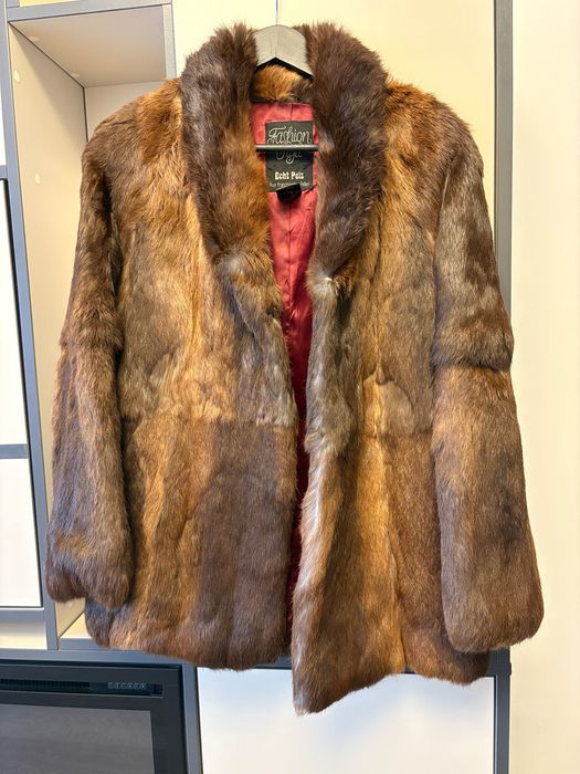 Blana naturala de nurca, potrivita pentru M