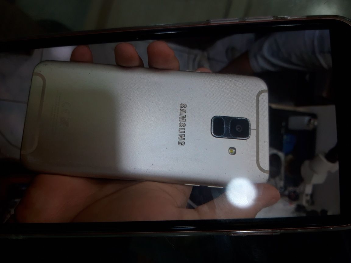 Samsung A6 (2018)