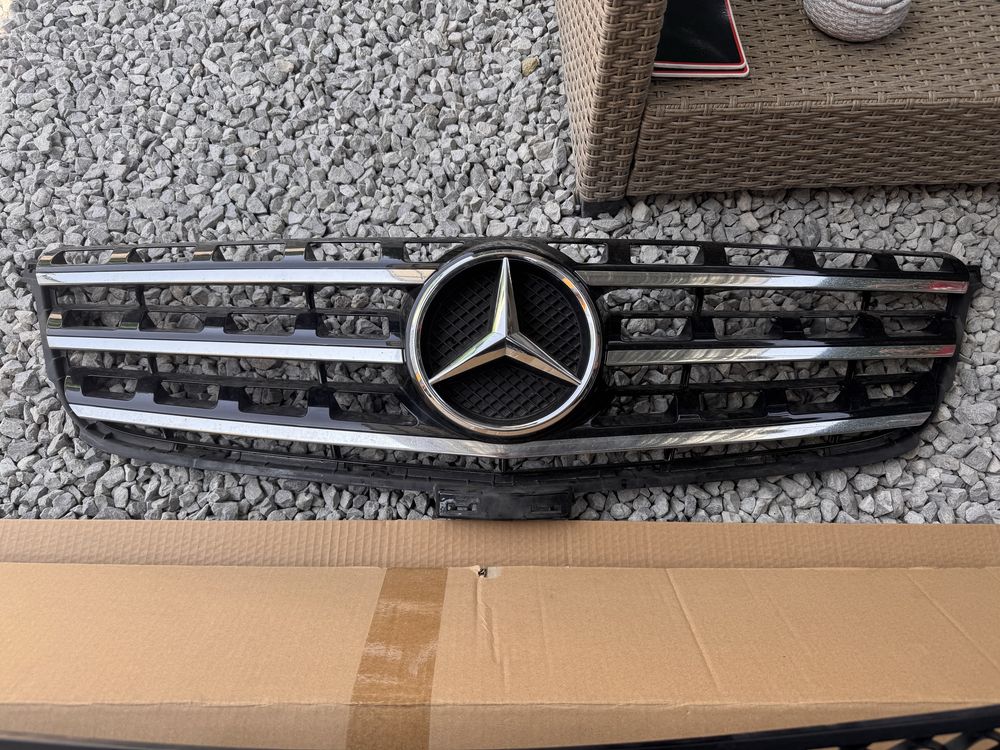 Продавам решетки за ГЛЕ/GLE и МЛ/ML W166