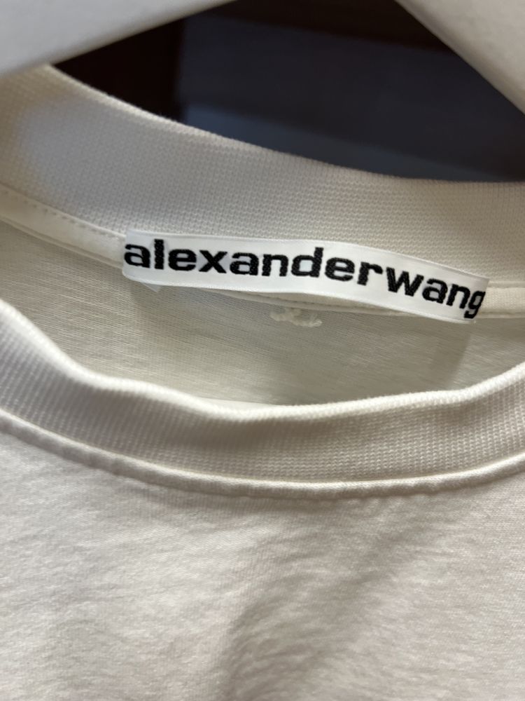 Бански и тениска alwxander wang xs размер но е уголемена широка и къса