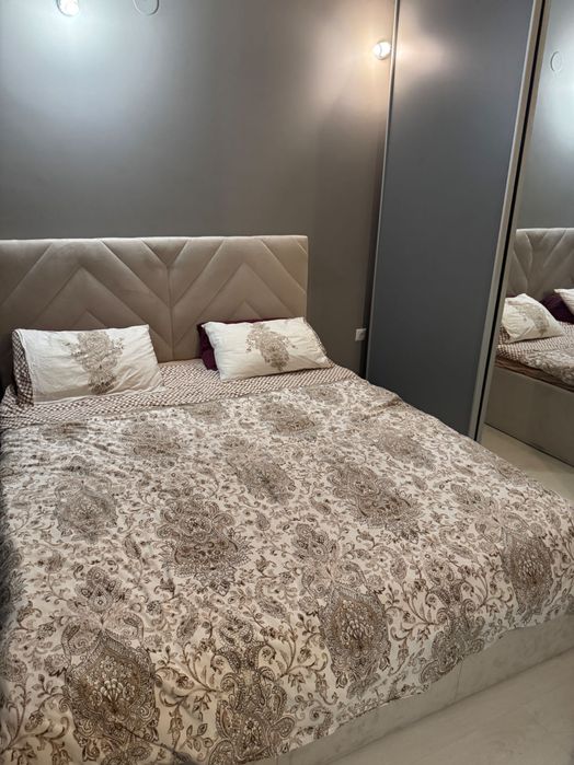 Спалня с матрак и подматрачна рамка + механизъм за багаж