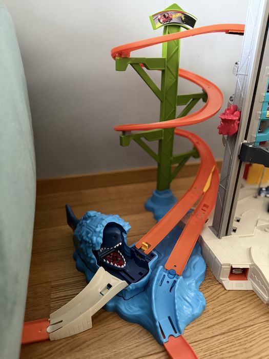 Parcare / Garaj Hot Wheels Ultimate Garage