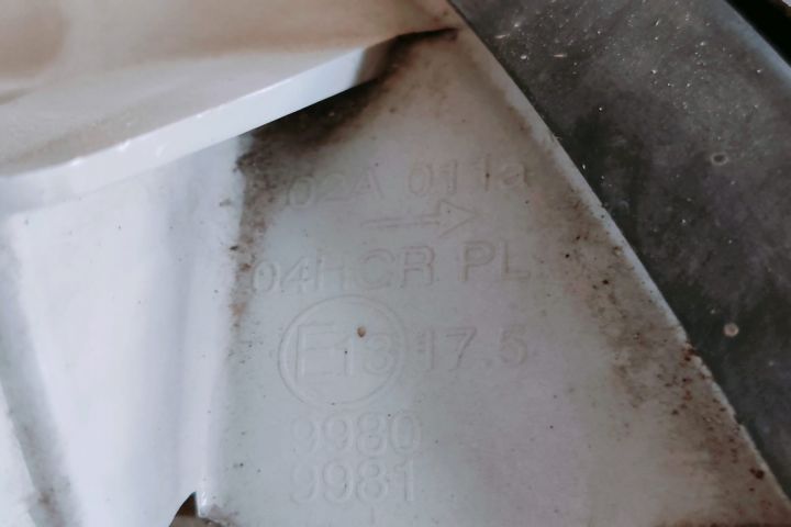 Far stanga  02A011a Kia Sedona prima generatie (facelift)